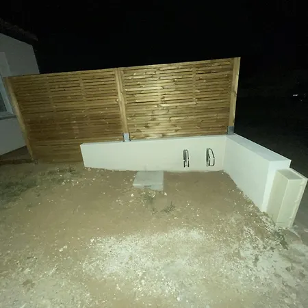 Casa סן-ונסן-סור-ז'אר