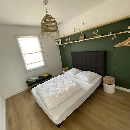 Дом отдыха Casa - Maison Climatisee - A Pied !